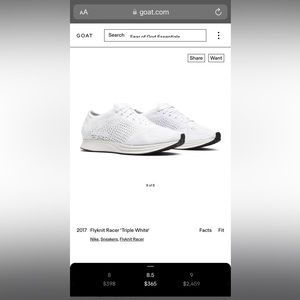 Women’s Nike Flyknit Sneakers 8.5 - White